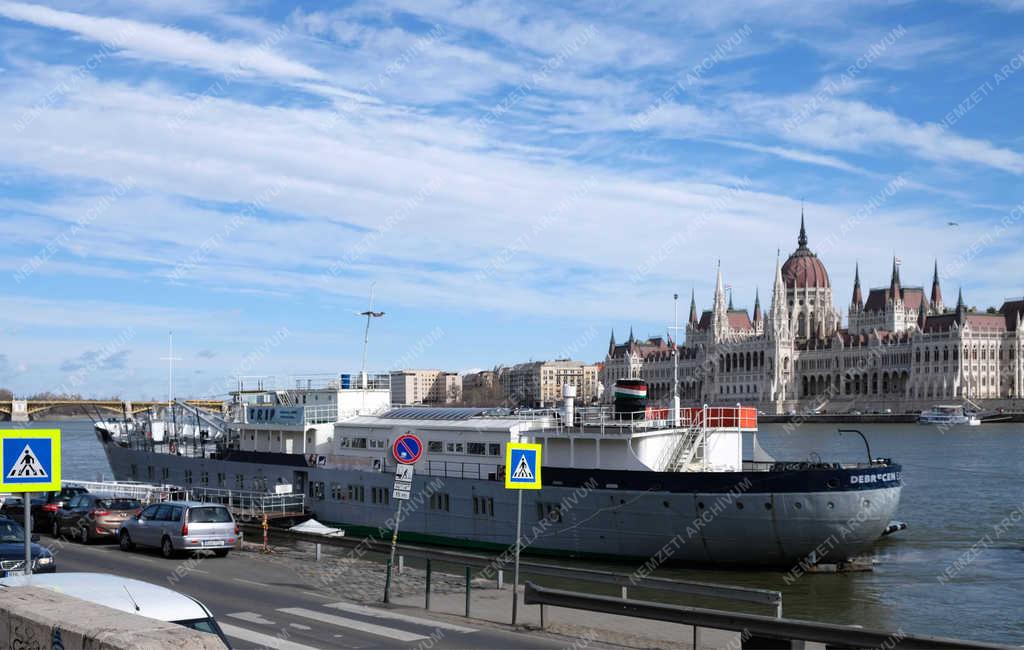 Városkép - Budapest - TRIP Rendezvényhajó
