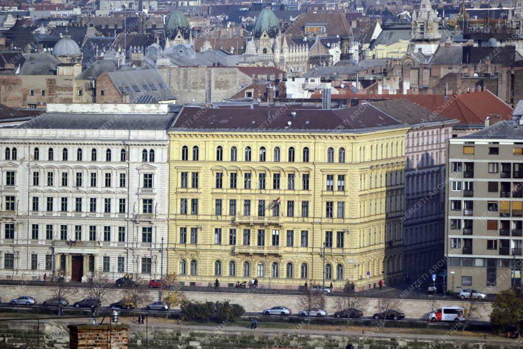 Épület - Budapest - A Nemzeti Adó és Vámhivatal székháza