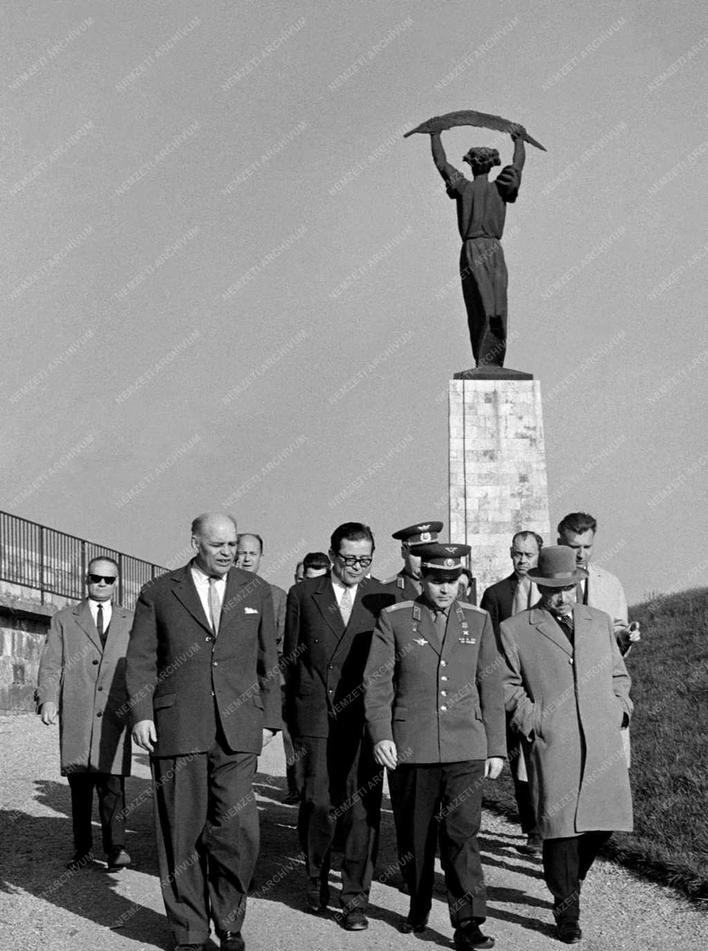 Külkapcsolat - Andrijan Grigorjevics Nyikolajev szovjet űrhajós Budapesten