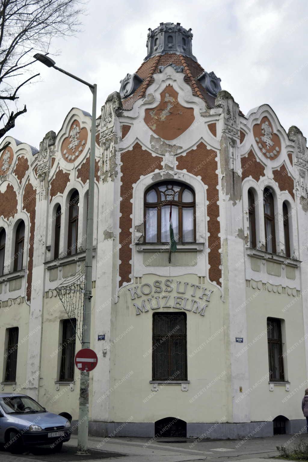 Városkép - Cegléd - Kossuth Múzeum