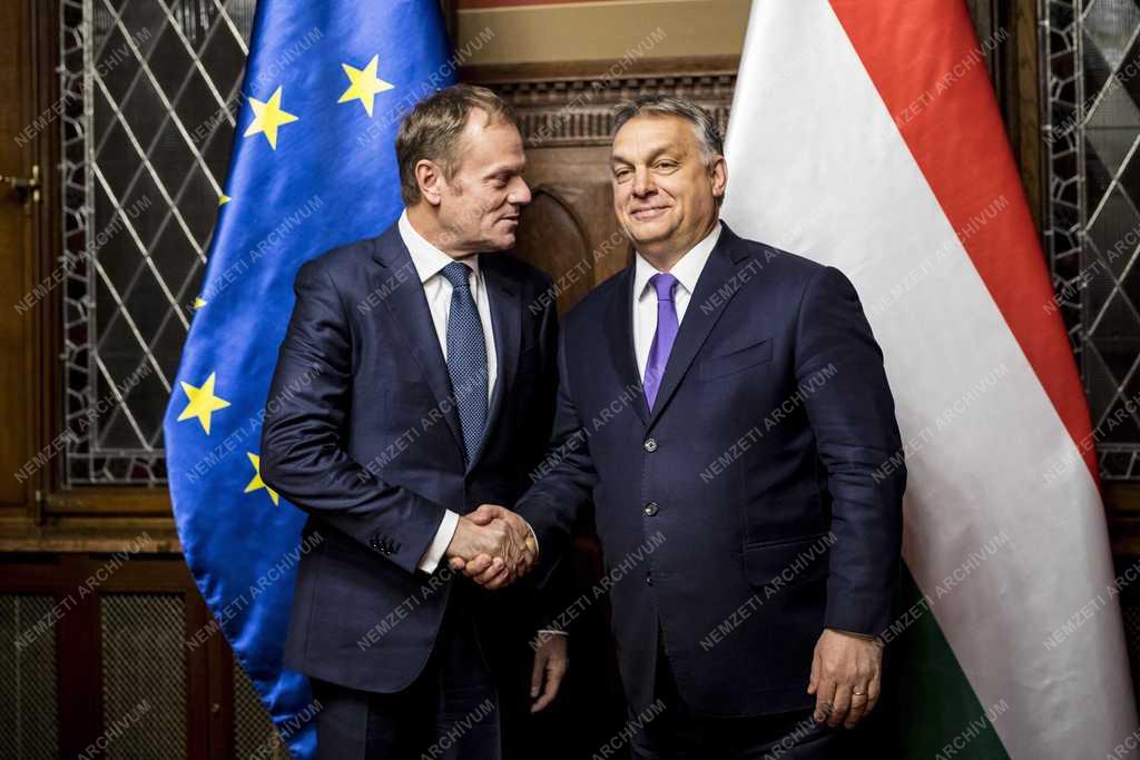 Orbán Viktor és Donald Tusk találkozója