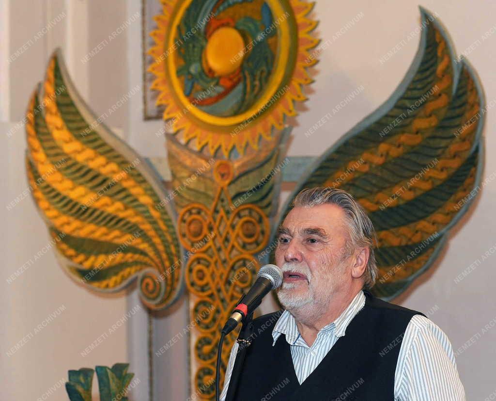 Kultúra - Debrecen -  Galánfi András fafaragó jubileumi kiállítása