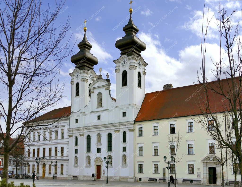 Városkép - Győr - Loyolai Szent Ignác Bencés templom