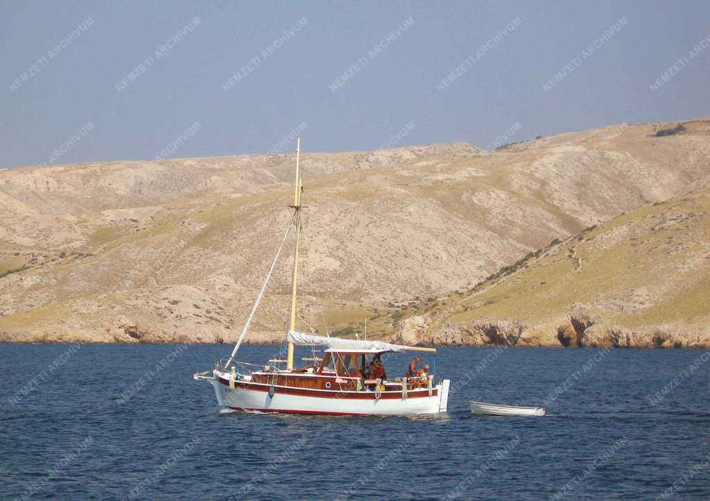 Horvátország - Goli otok a volt börtönsziget