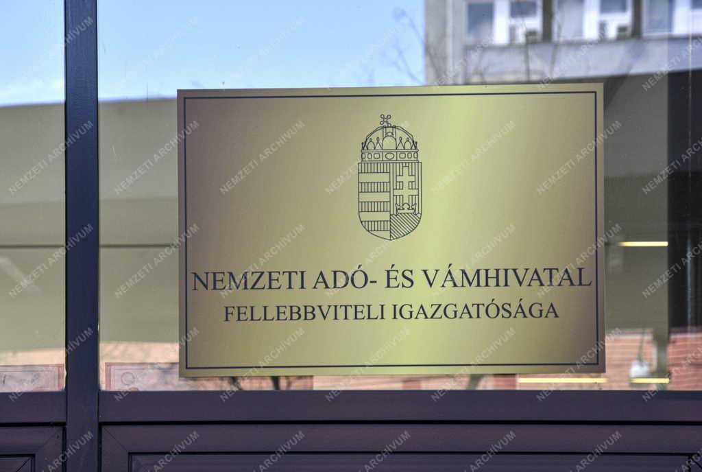 Városkép - Budapest - Spirál Irodaház - NAV