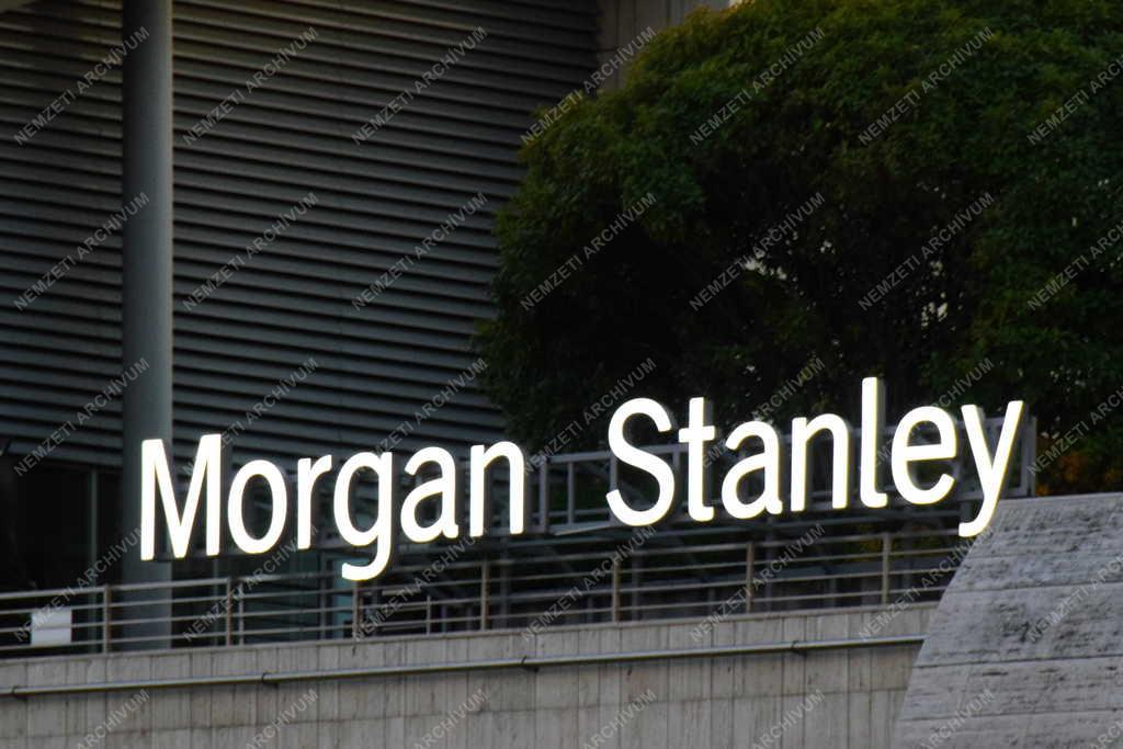 Pénzügy - Budapest - Morgan Stanley Magyarország Elemző Kft. székháza