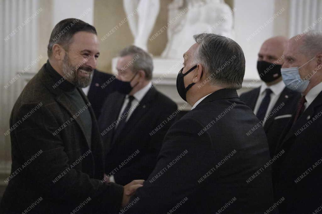 Orbán Viktor Varsóban