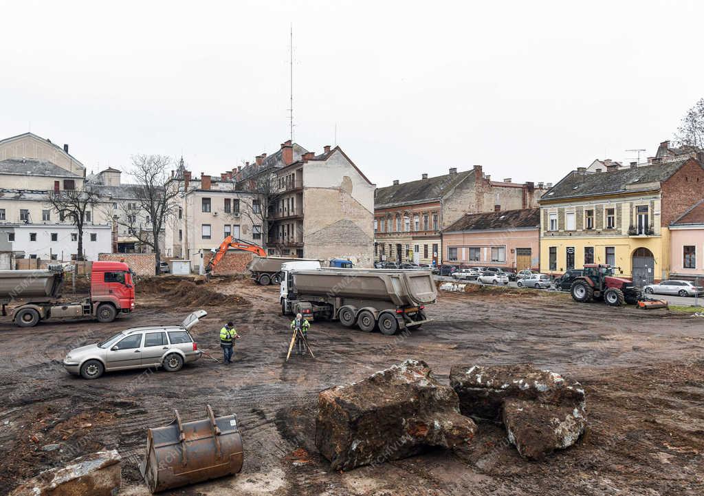 Építőipar - Debrecen - Új szálloda épül 