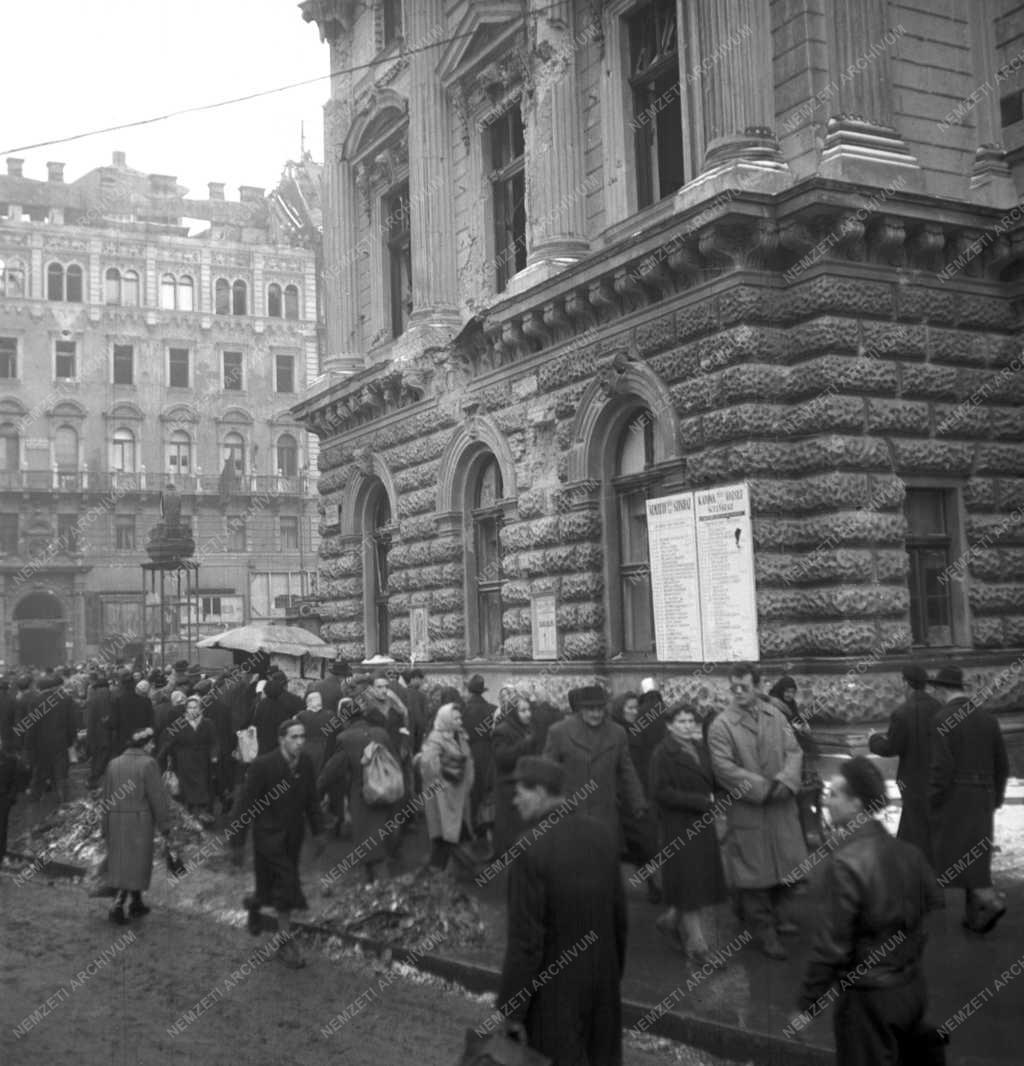 Városkép - Budapest az 1956-os forradalom és szabadságharc után