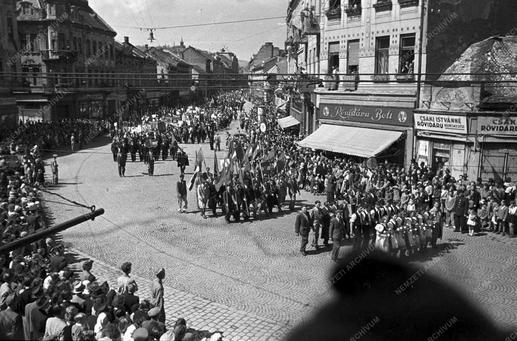 Ünnep - Május elseje - Miskolc