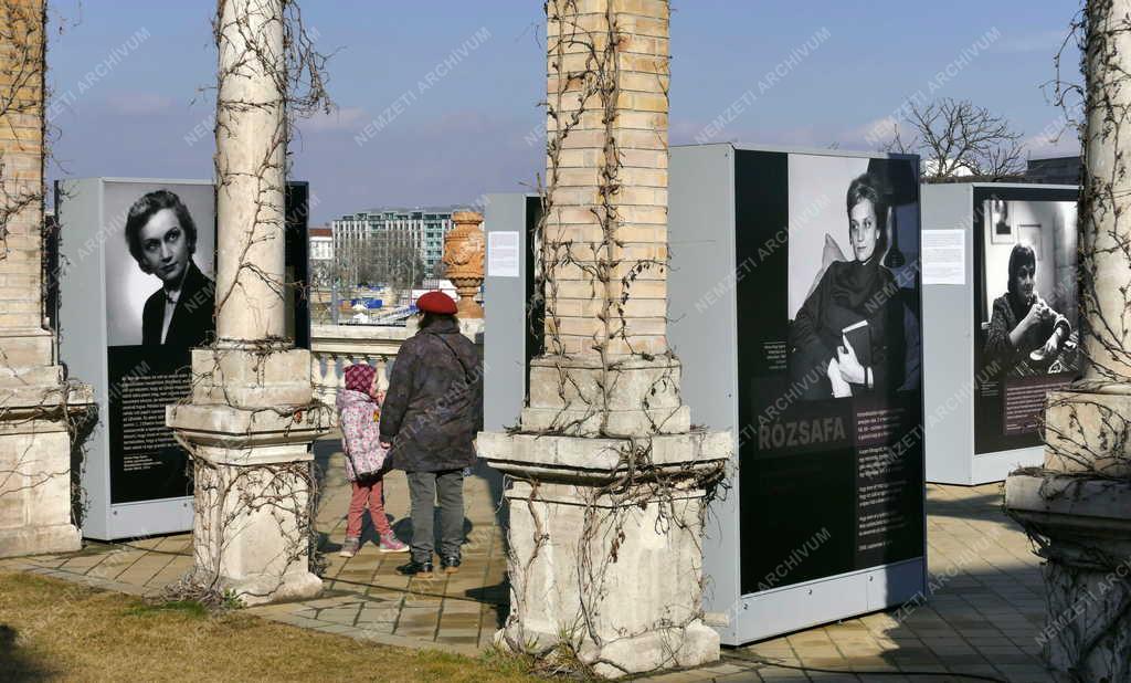 Kultúra - Budapest - Nemes Nagy Ágnes életművét bemutató kiállítás