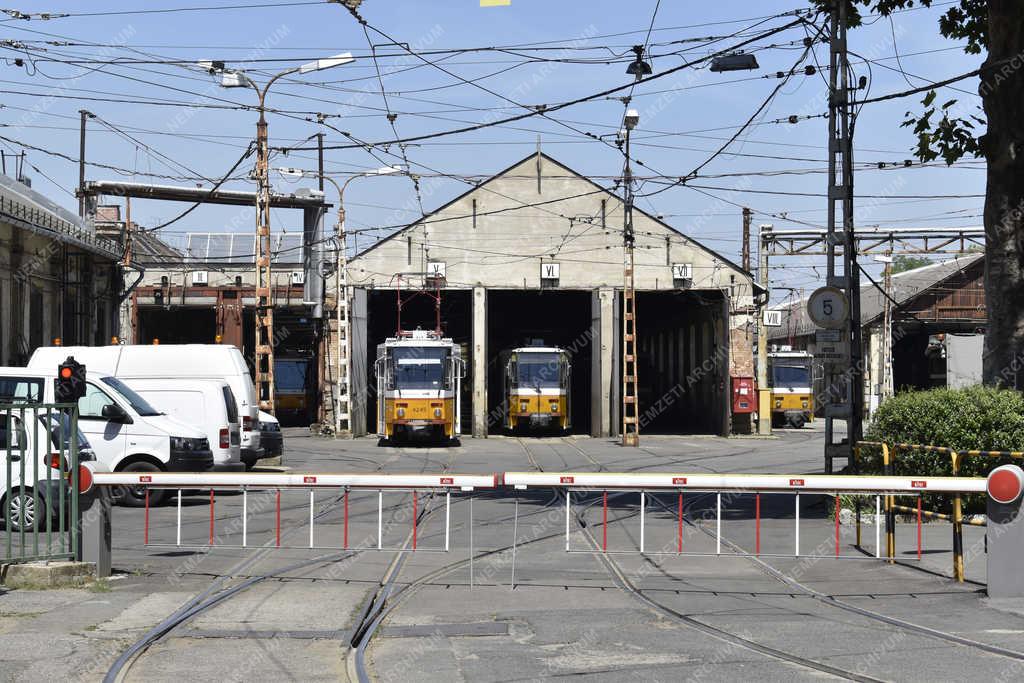 Közlekedés - Budapest - Baross kocsiszín