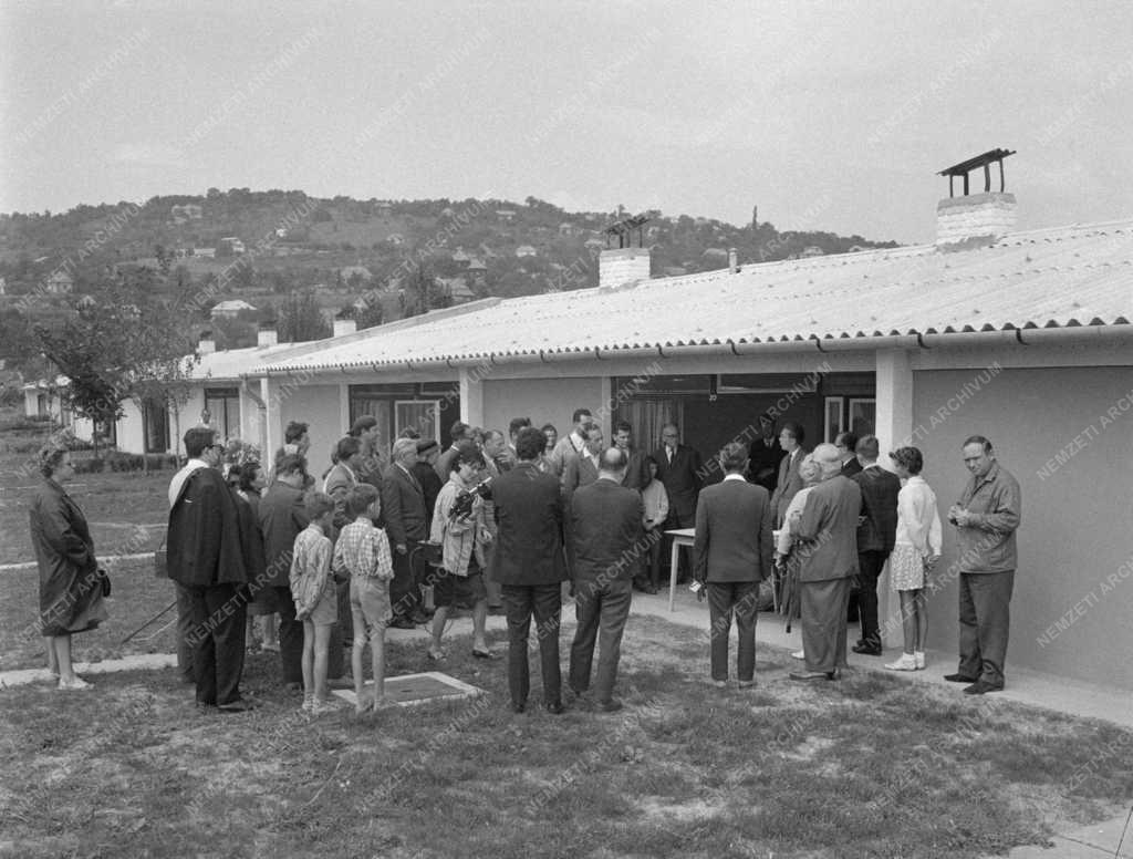 Szórakozás - Szerencsejáték - Lottó üdülőtelep Balatonalmádiiban