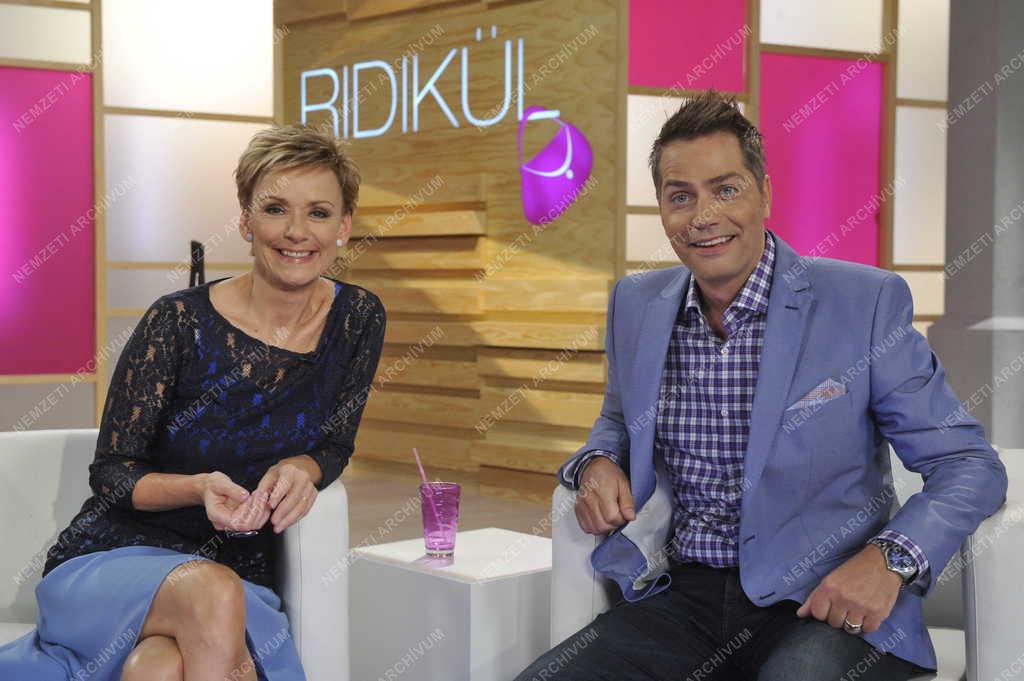 Televízió - Ridikül című női beszélgetős műsor