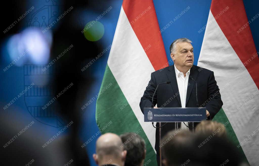 Ukrajnai háború - Orbán Viktor a nagyköveti értekezleten