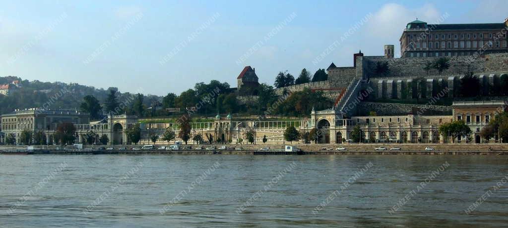 Városkép - Budapest - A Várkert Bazár és a Budavári Palota