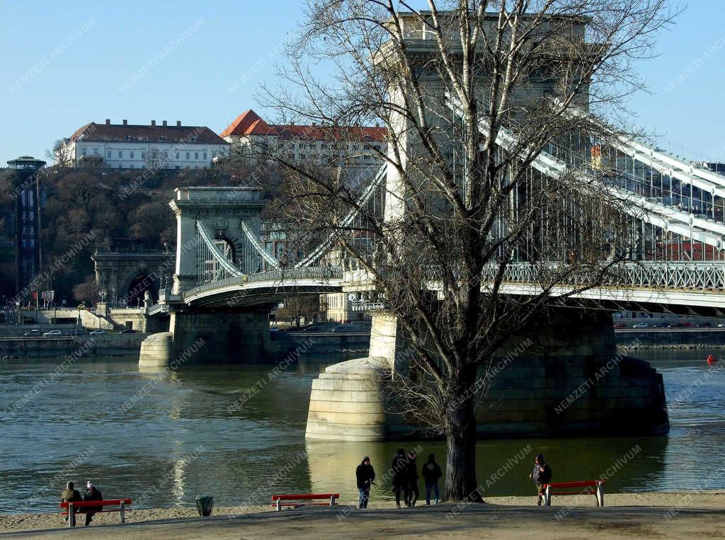 Városkép - Budapest - A Lánchíd és környéke