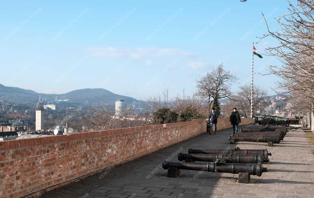 Városkép - Budapest - Tóth Árpád sétány