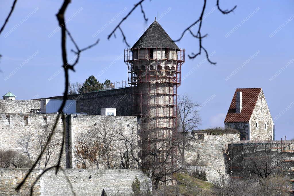 Városkép - Budapest - Restaurálják a Budai Vár erődrendszerét