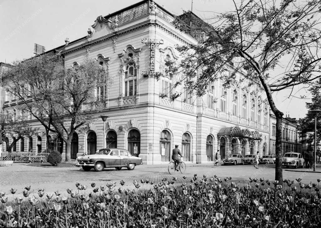 Vidéki városkép - Hódmezővásárhely - Béke Hotel