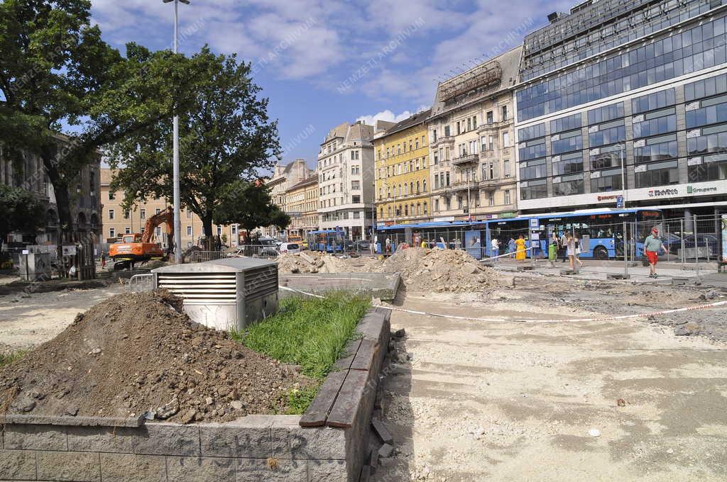 Településfejlesztés - Budapest - Megújul a Blaha Lujza tér