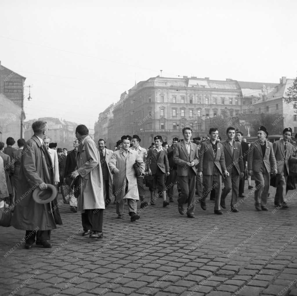 Belpolitika - '56-os forradalom