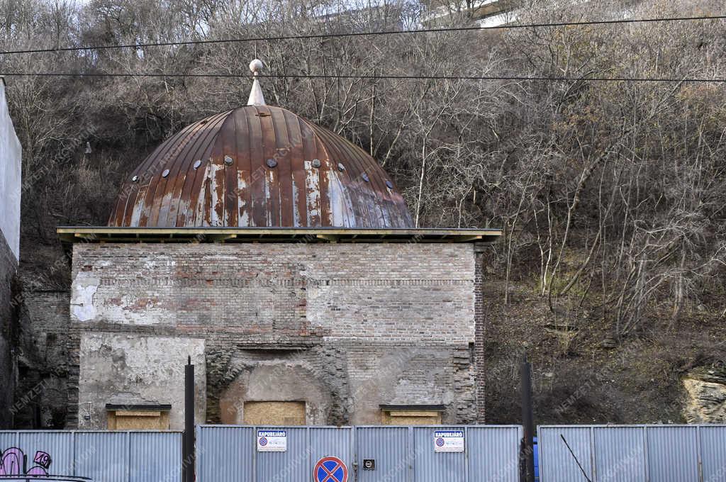 Városkép - Budapest - Egykori török fürdő 