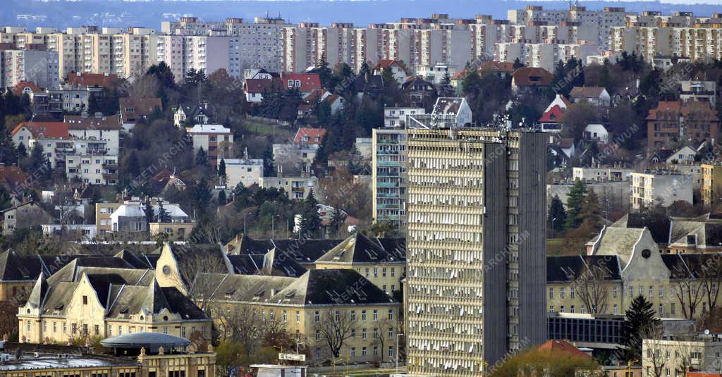 Városkép - Budapest - Épületek a főváros XI. kerületében