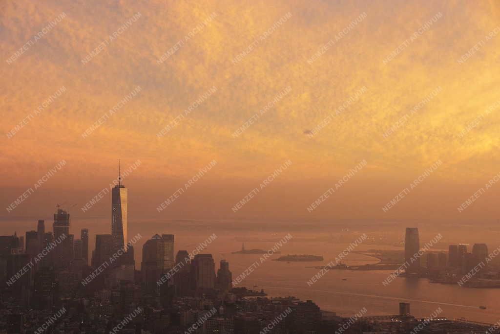 Városkép - New York - Kilátás az Empire State Buildingről