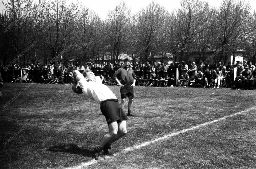 Sport - Labdarúgás - Az angol válogatott játékosai Balatonbogláron 