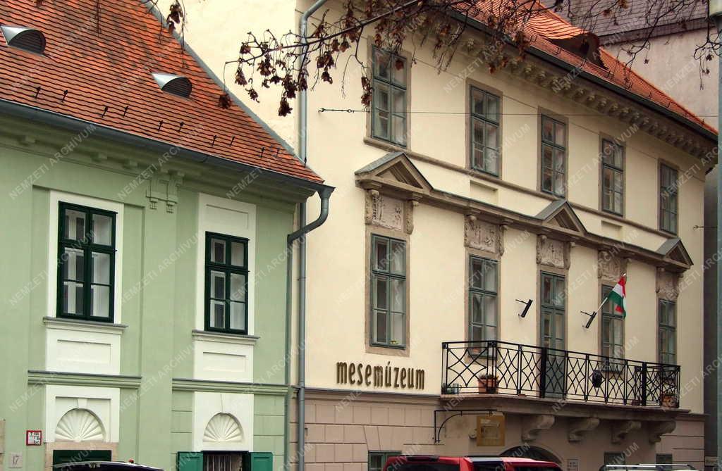 Épület - Budapest - Mesemúzeum a Vízivárosban