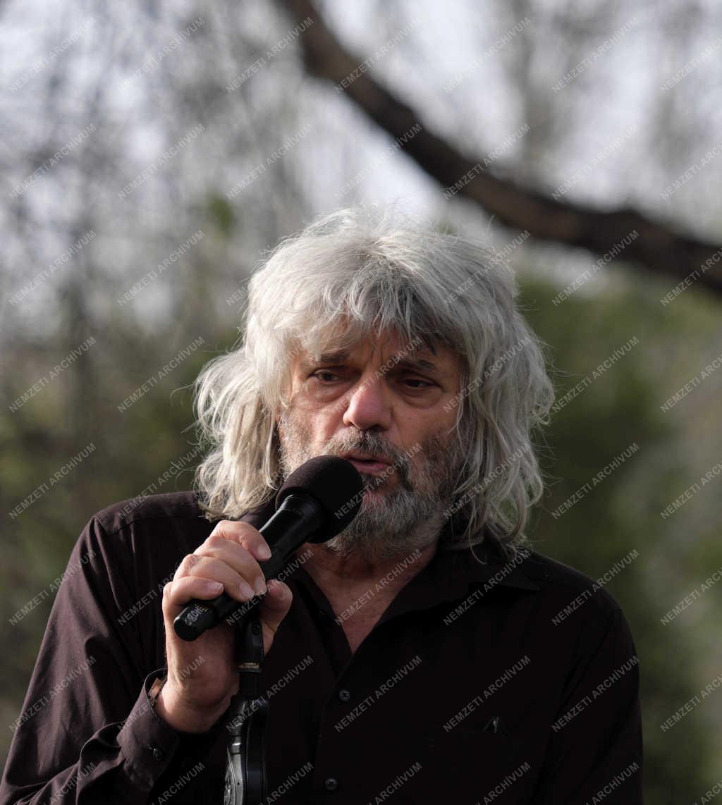 Kultúra - Budapest - Földes László (Hobo) József Attila-estje 