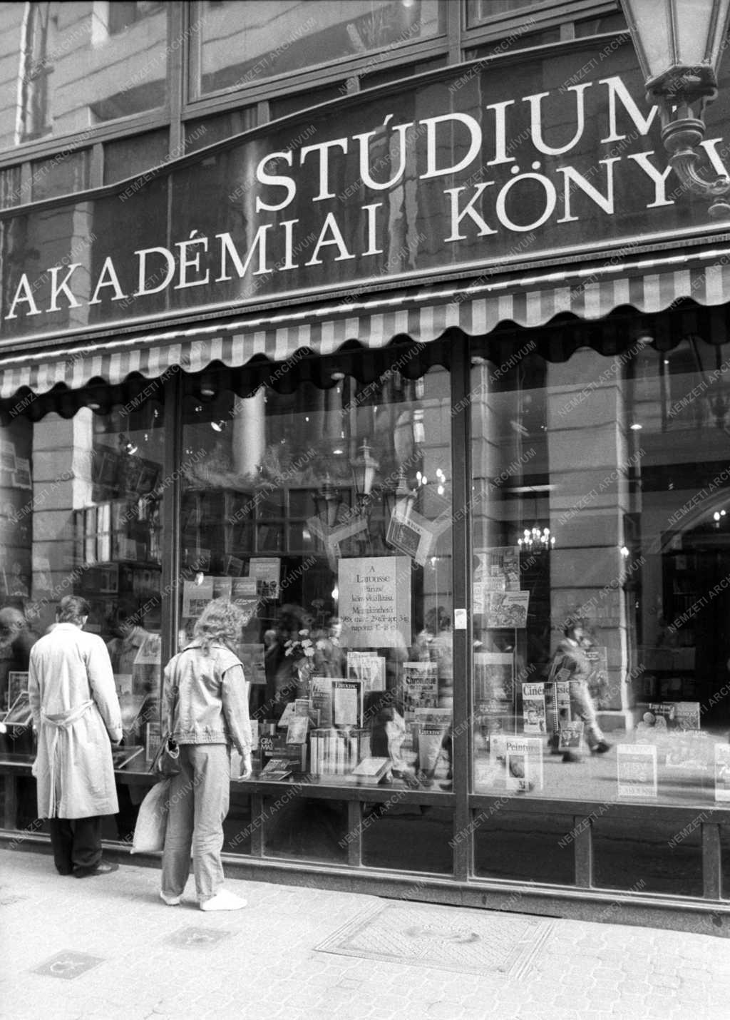 Könyvkiadás - Larousse Kiadó könyvei magyarul