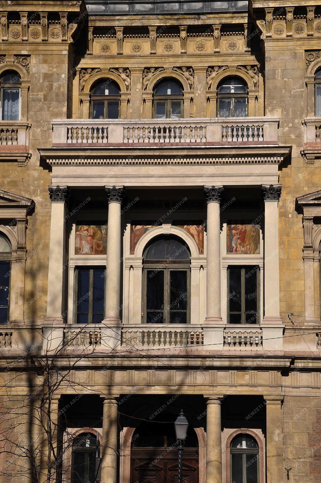 Városkép - Budapest - Ádám-palota