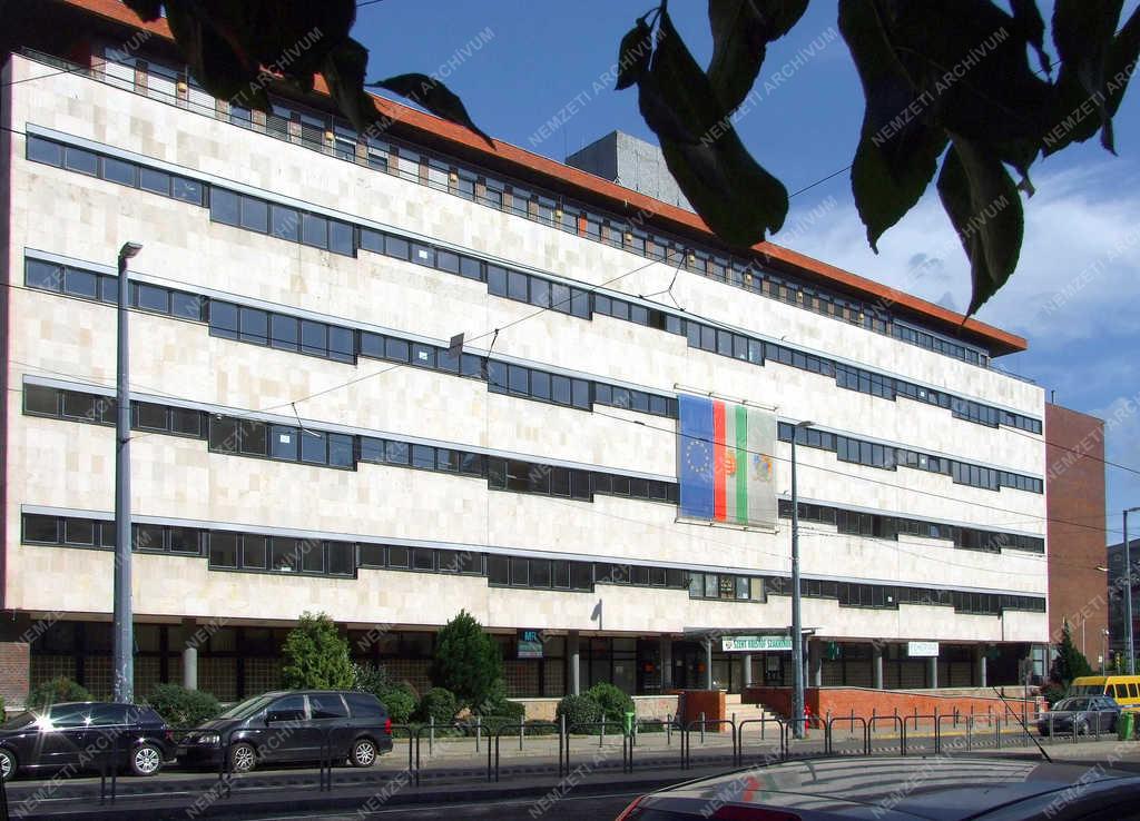 Egészségügy - Budapest - Kerületi gyógyászati szakrendelő
