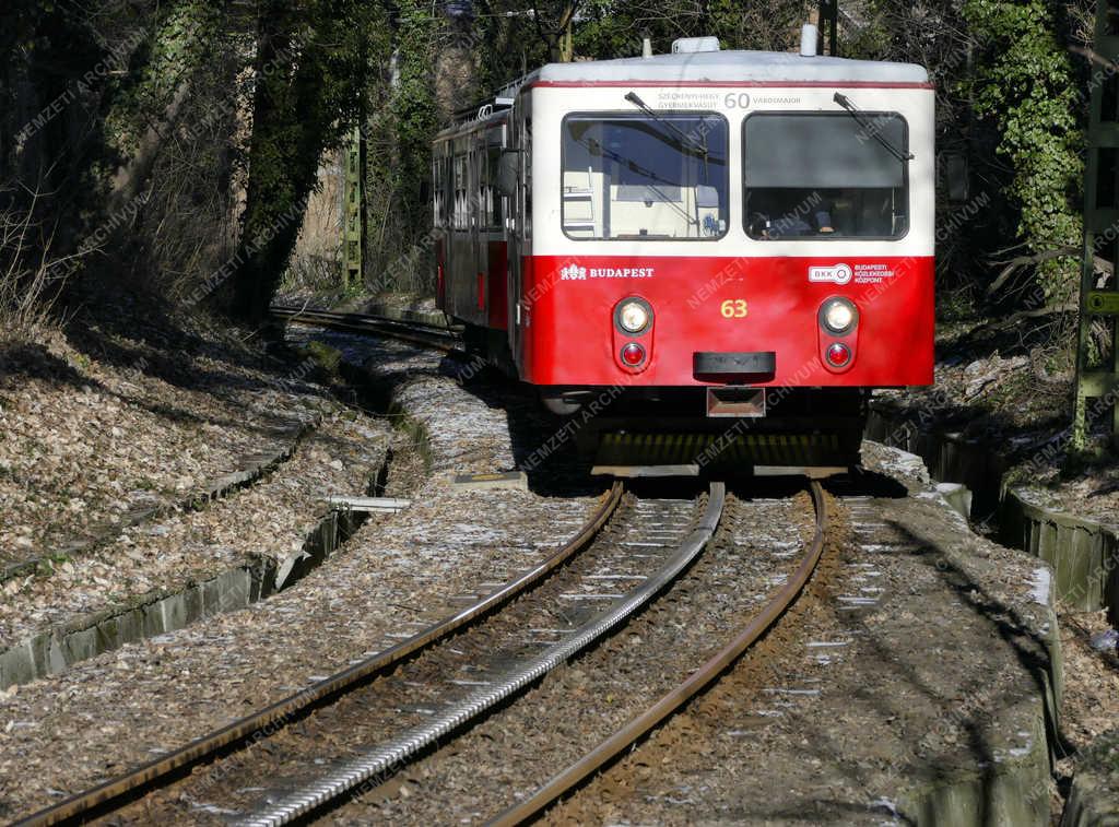 Közlekedés - Budapest - A Sváb-hegyi fogaskerekű