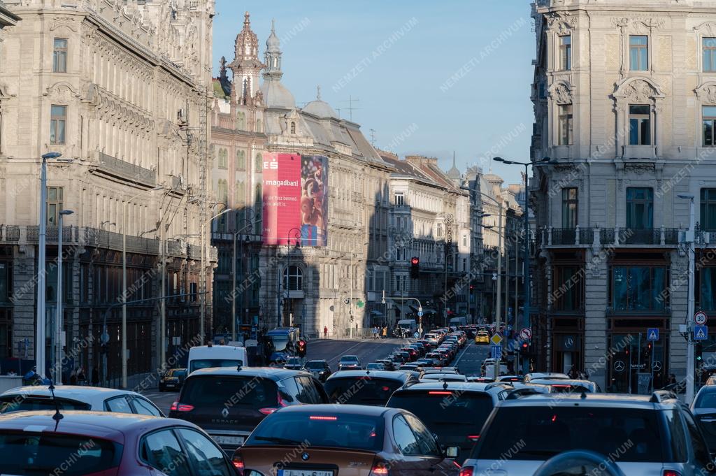 Közlekedés - Budapest - Csúcsforgalom