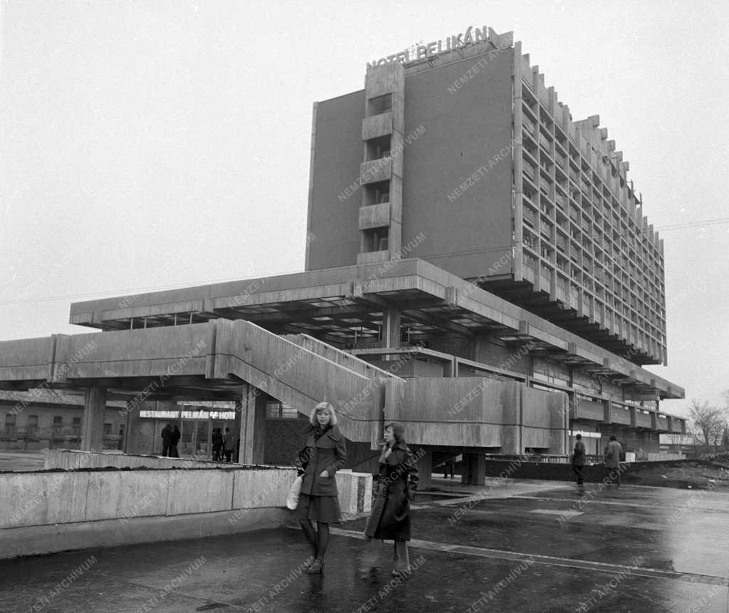 Turizmus – Felavatták a Pelikán Szállót Szolnokon