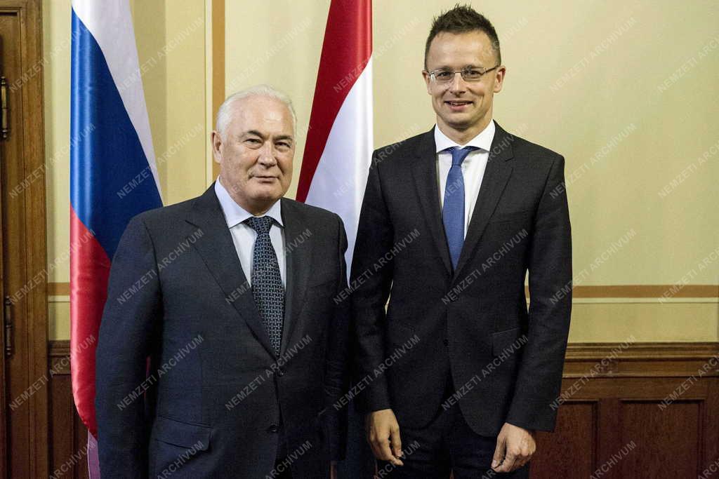 Szijjártó Péter fogadta a Tatár Köztársaság miniszterelnök-helyettesét