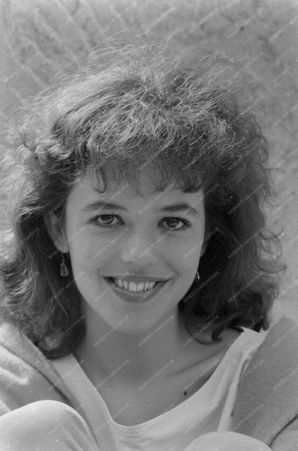 Kultúra - Tóth Enikő színművész