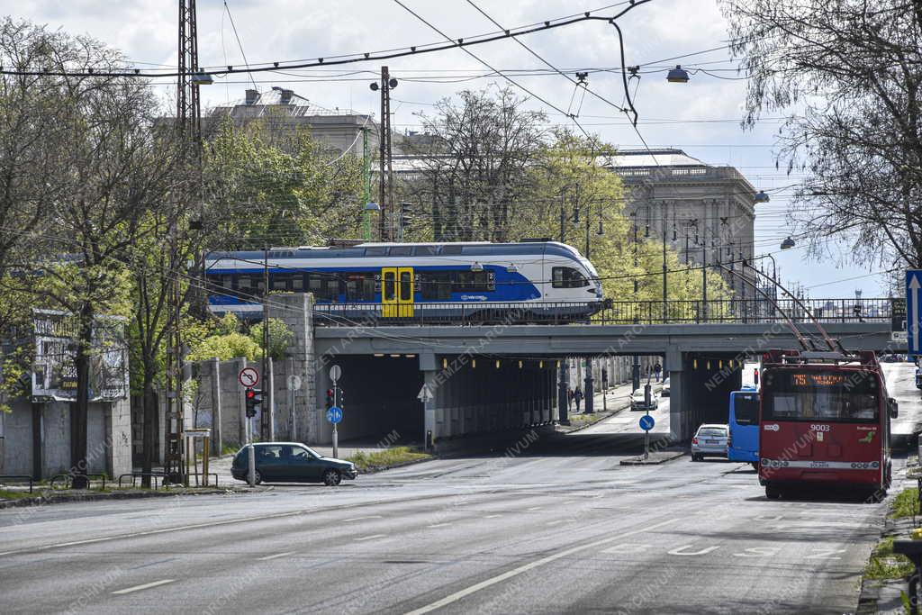 Közlekedés - Budapest - Dózsa György úti közúti aluljáró