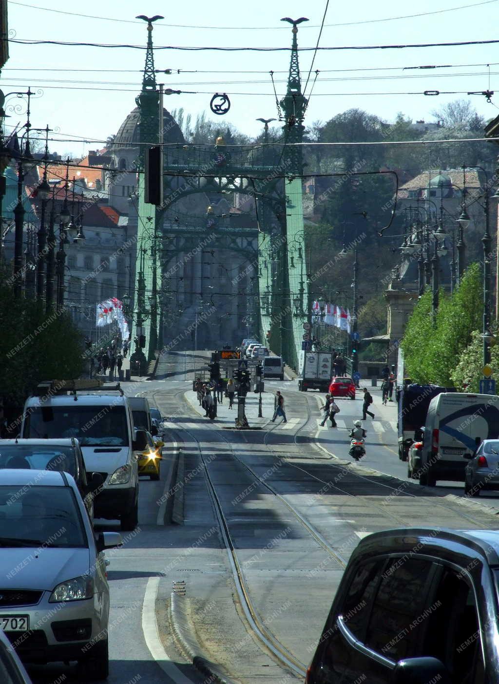 Városkép - Budapest - Fővám tér 