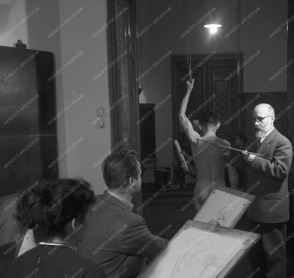 Művészet - Festészet - Barcsay Jenő festőművész anatómia órája