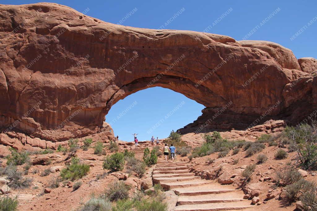 Természet - Sziklaképződmény a Bryce Canyonban