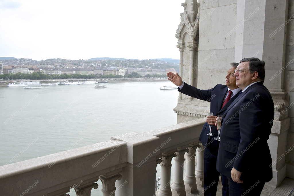 V4 - Orbán Viktor kormányfő és José Manuel Barroso találkozója az Országházban