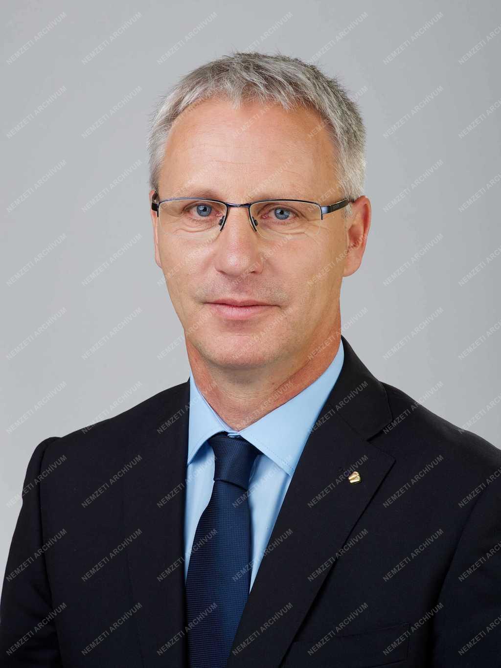 Új kormány - Államtitkárok - Soltész Miklós