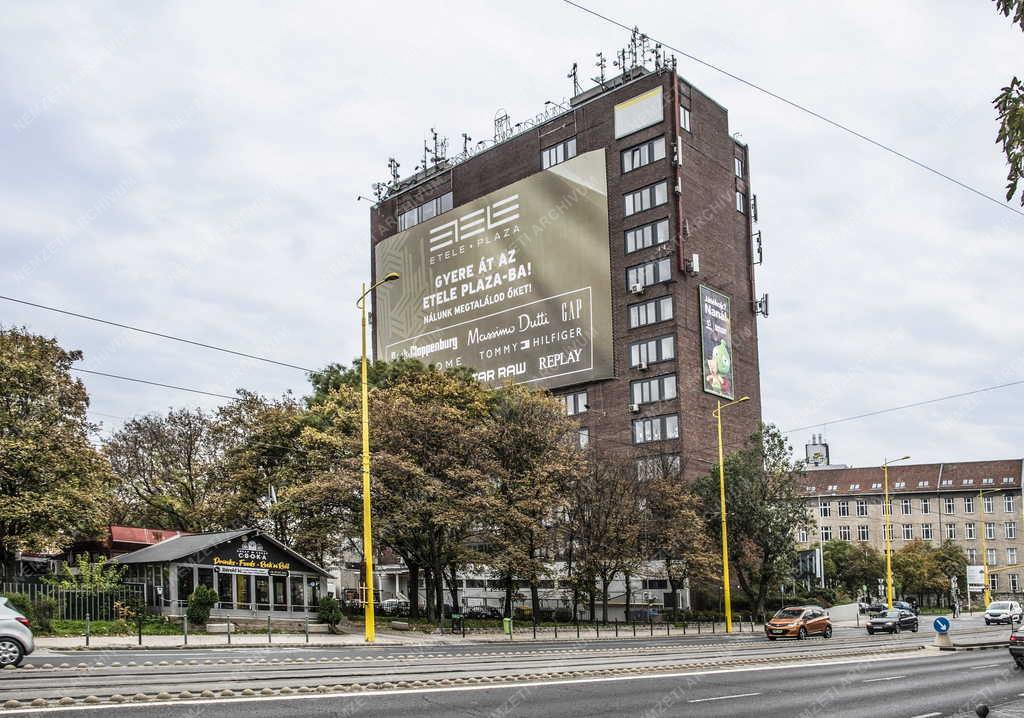 Városkép - Budapest - Az egykori Intranszmas Irodaház