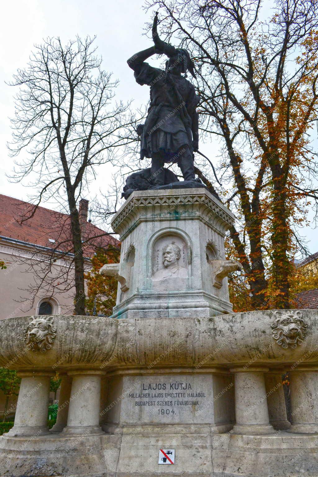 Műalkotás - A Lajos-kút