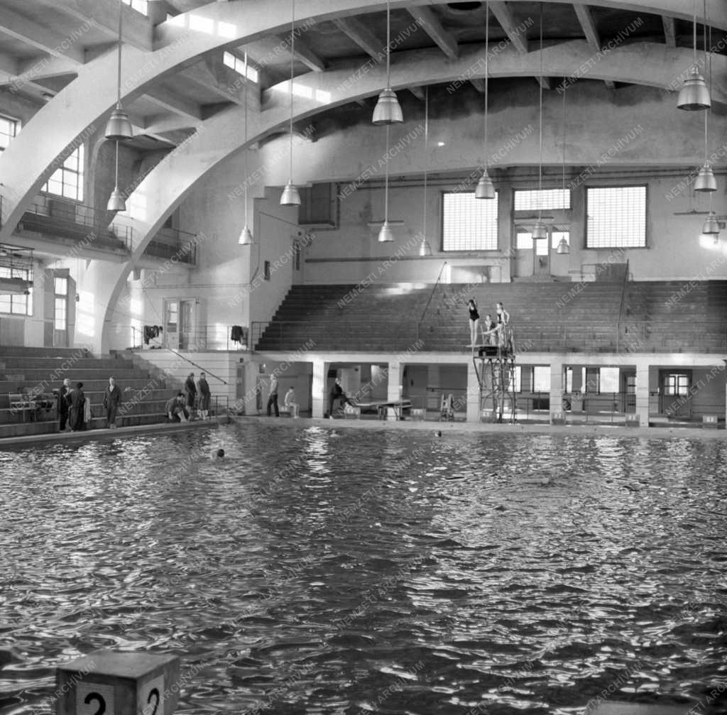 Sport - A margitszigeti Nemzeti Sportuszoda
