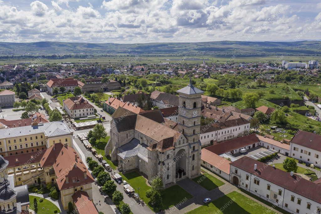 Városkép - Erdély - Gyulafehérvár